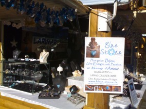 marché-noel-TOULOUSE-blue-stone-04122010 725